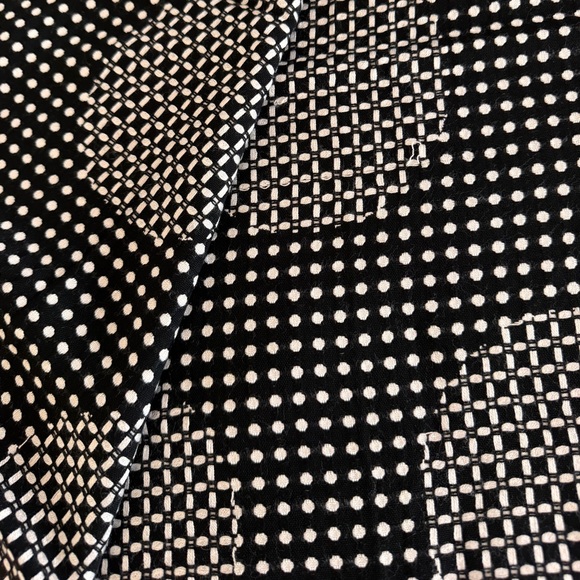 White House Black Market Scarf - Picture 2 of 4